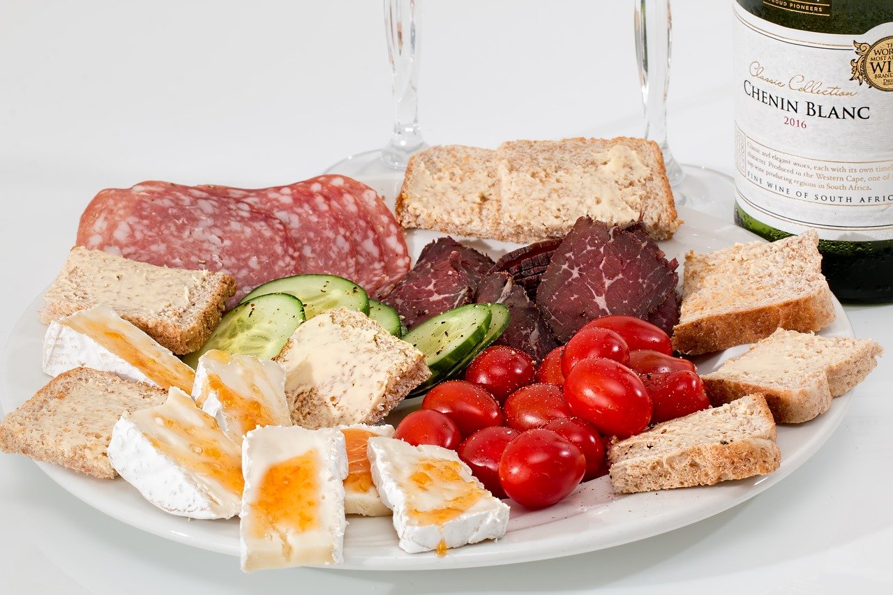 cheese salami tomato